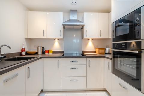 1 bedroom flat for sale, The Broadway, Amersham