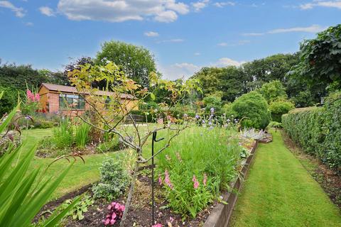 4 bedroom detached house for sale, Upleadon, Gloucester, Gloucestershire