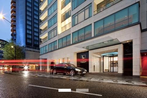 1 bedroom apartment to rent, Mayfair, London. W1J.