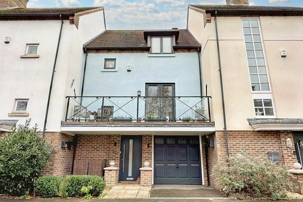 Blandford St Mary 3 bed terraced house for sale £360,000