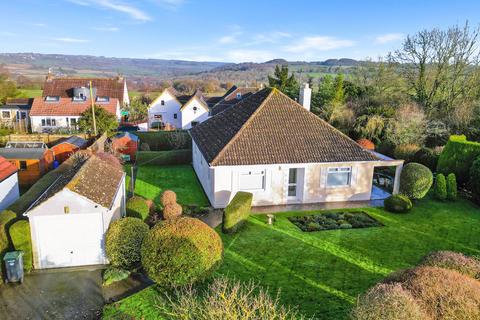 3 bedroom detached bungalow for sale - Longsplatt, Kingsdown, Nr Bath