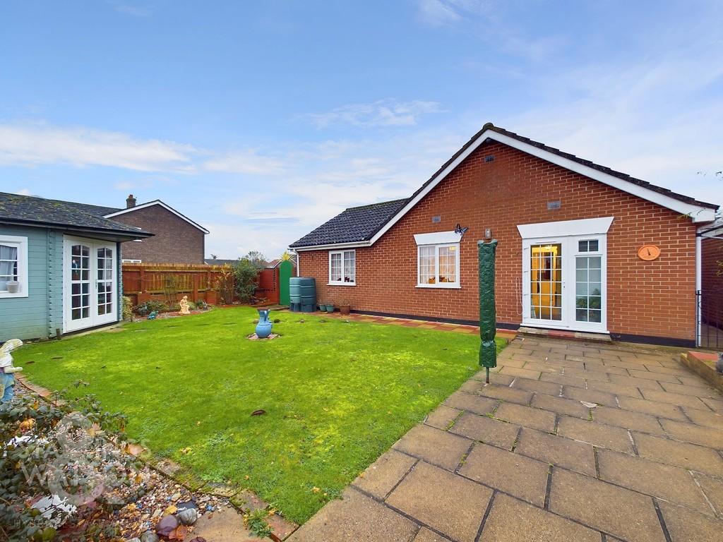 Heywood Avenue, Diss 3 bed detached bungalow for sale £390,000