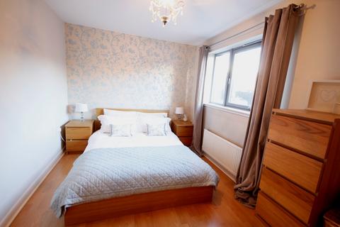 1 bedroom flat to rent - London Road, City Centre, Glasgow - Available January 2024 - Limited vieiwngs available