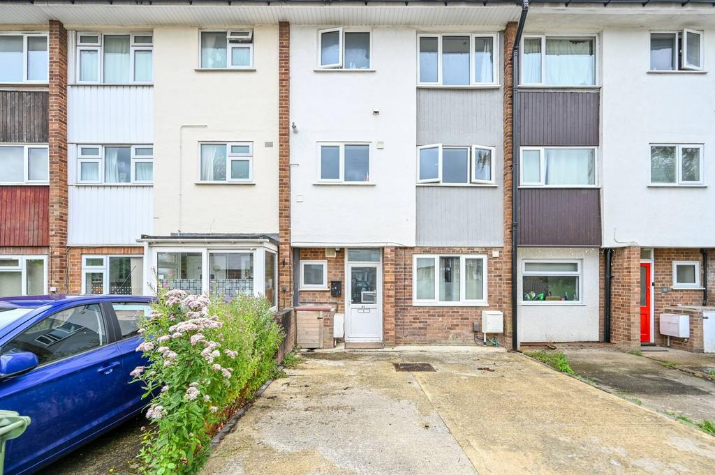 Guildford Park Avenue, Guildford, GU2 5 bed terraced house for sale £