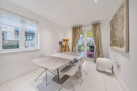 8 Daffodil Crescent, Barnet, EN4 0EB