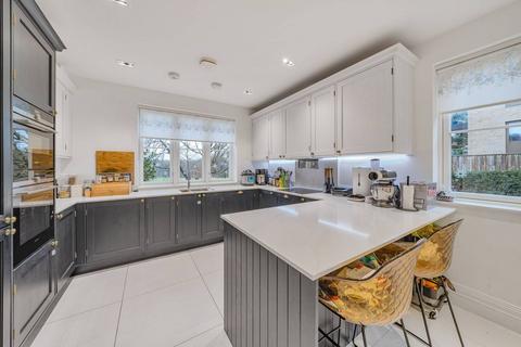 8 Daffodil Crescent, Barnet, EN4 0EB