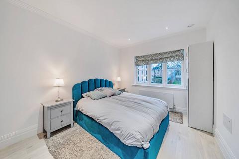 8 Daffodil Crescent, Barnet, EN4 0EB