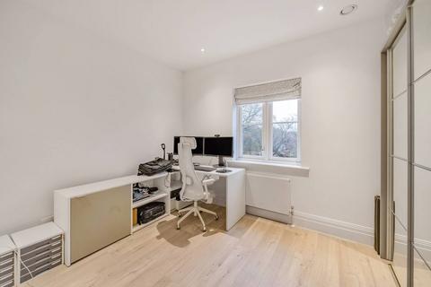 8 Daffodil Crescent, Barnet, EN4 0EB