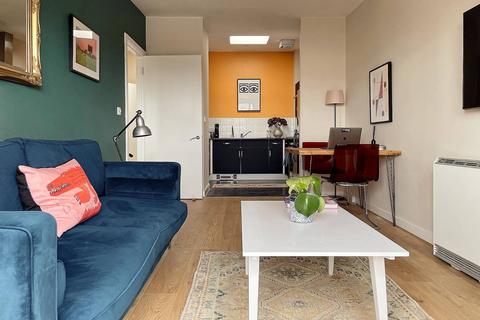 1 bedroom flat to rent, Kingsland Road, Haggerston, London, E2