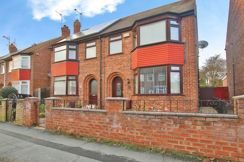 3 bedroom semi-detached house for sale - Mollison Road, Hull,  HU4 7HH