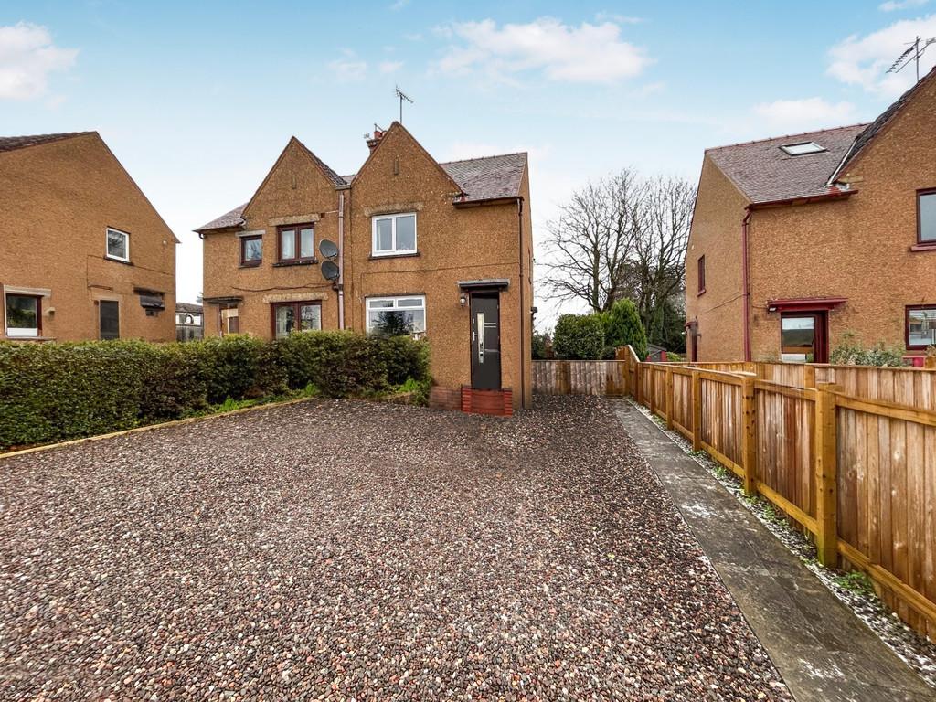 Rossie Place, Auchterarder 2 bed semidetached house £165,000