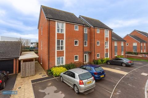 128 Apple Tree Close, Norton Fitzwarren, Taunton, TA2 6FF