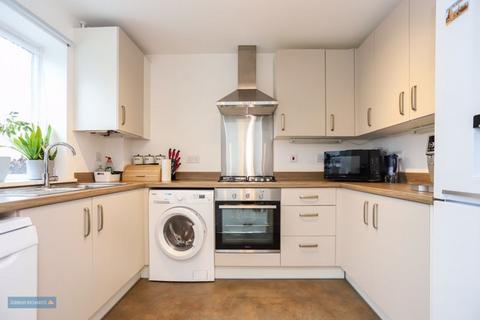 128 Apple Tree Close, Norton Fitzwarren, Taunton, TA2 6FF