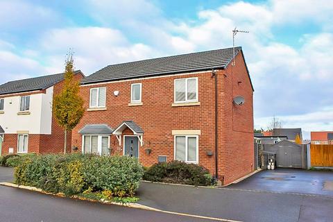 4 bedroom detached house for sale, Mallows Grove, Dudley, DY1 4SU
