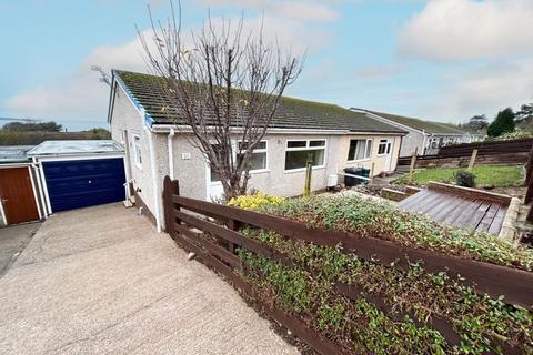 2 bedroom semi-detached bungalow for sale, Merton Park, Penmaenmawr