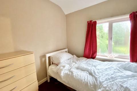 32 Forge Lane, Little Aston, Sutton Coldfield, B74 3BE