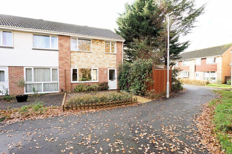 Shaftesbury Close, Nailsea BS48 3 bed end of terrace house for sale £