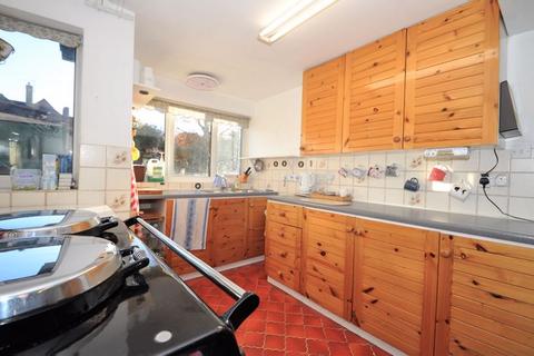 5 Haddon Close, New Malden, KT3 6DP