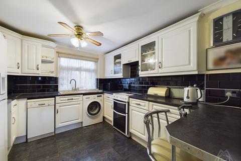 71 Mayflower Close, South Ockendon, RM15 6HZ