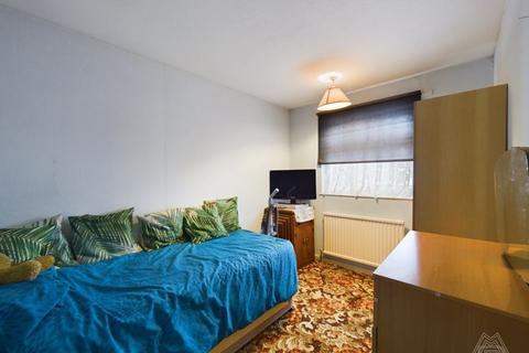 71 Mayflower Close, South Ockendon, RM15 6HZ
