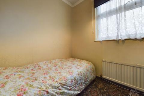71 Mayflower Close, South Ockendon, RM15 6HZ