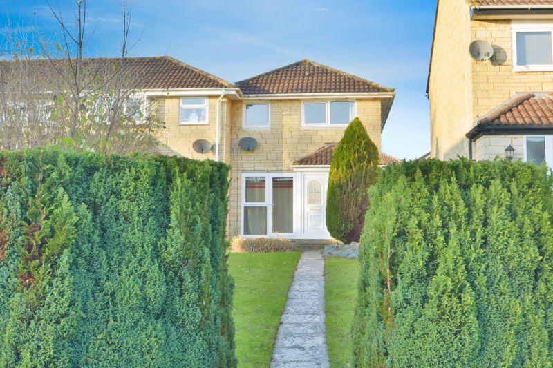 Stratton Heights, Cirencester, Gloucestershire 3 bed semidetached