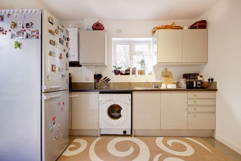 3 bedroom terraced house for sale - Dartford Avenue, Edmotnon