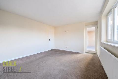 16 Florence Close, Hornchurch, RM12 6LD