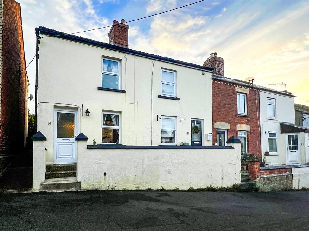 Springfield Road, Cashes Green, Stroud, Gloucestershire, GL5 2 bed