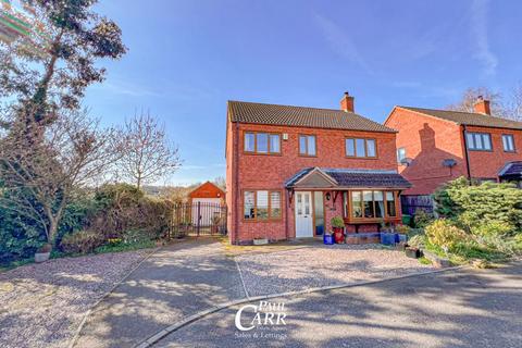 4 bedroom detached house for sale, Tamworth Road, Tamworth B78