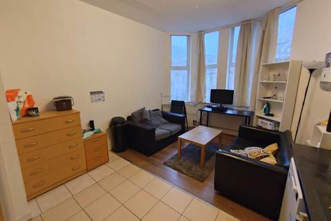3 bedroom house to rent - Richmond Road, Roath, Cardiff