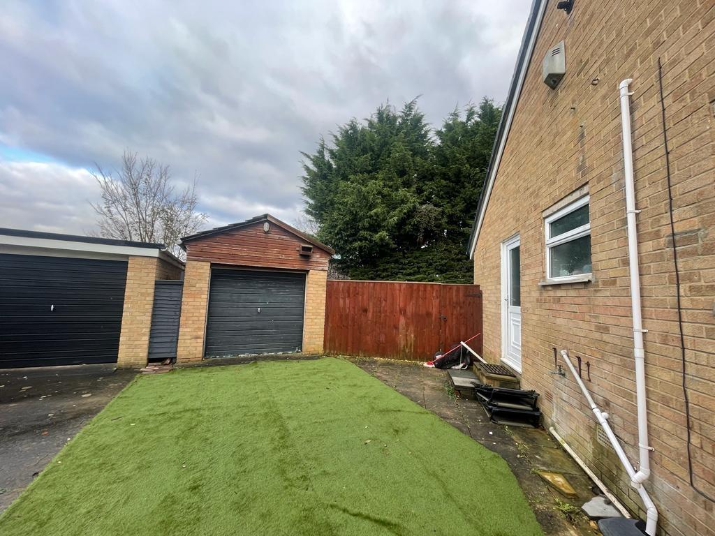 Hilderthorpe, Nunthorpe, TS7 2 bed semidetached bungalow £165,000