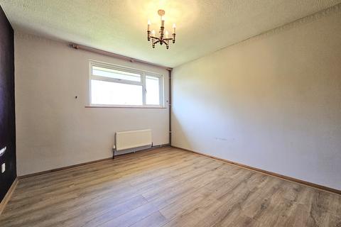 4 bedroom end of terrace house for sale, Hill Avenue, Wickford, Essex