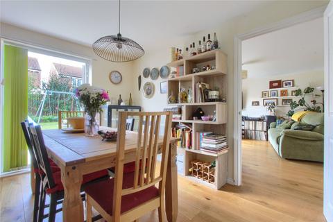 4 bedroom detached house for sale - Birchwood Grove, High Farm