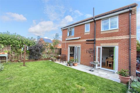 10 Birchwood Grove, Middlesbrough, TS6 0GE