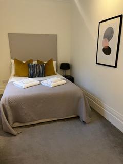 2 bedroom apartment to rent - London NW8