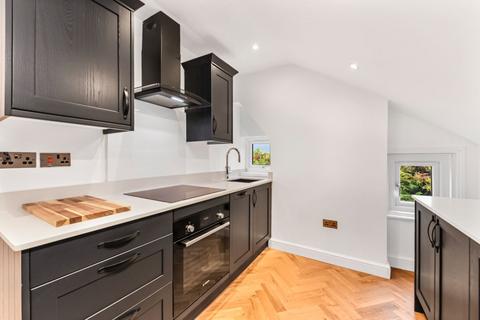 1 bedroom flat to rent, Burlington Road, New Malden