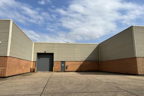 Warehouse to rent, Milton Keynes MK1