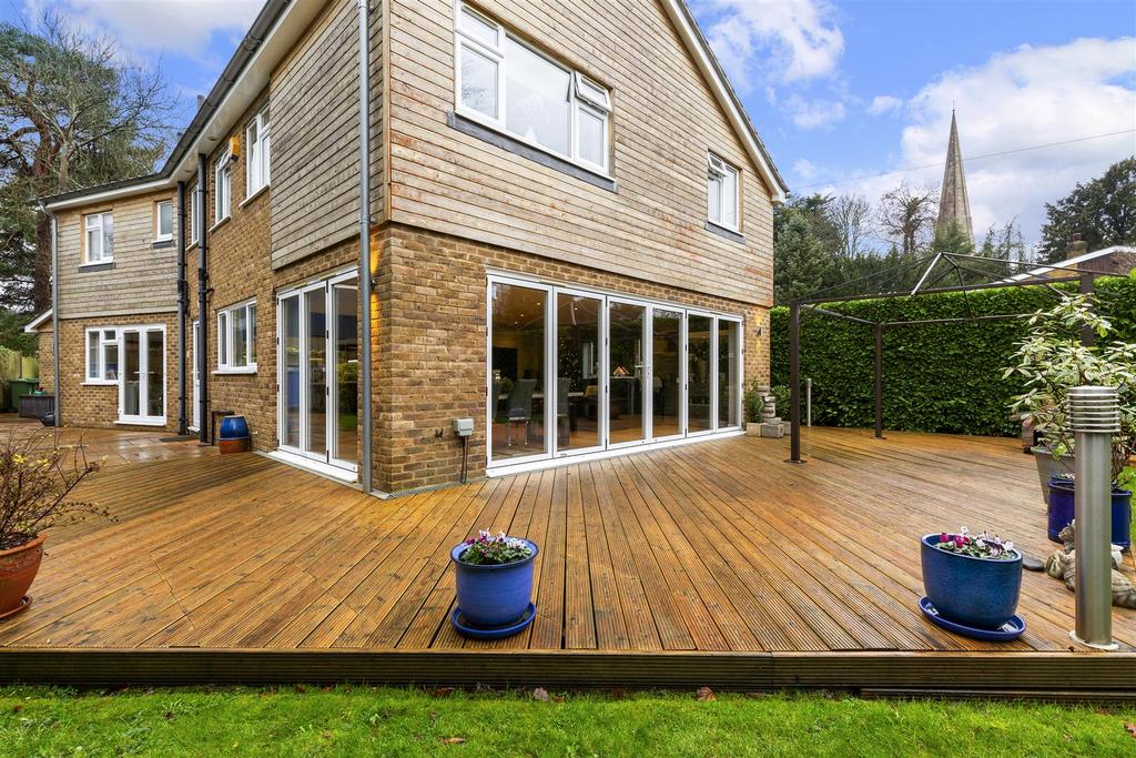 VICARAGE CLOSE 5 A (17).jpg