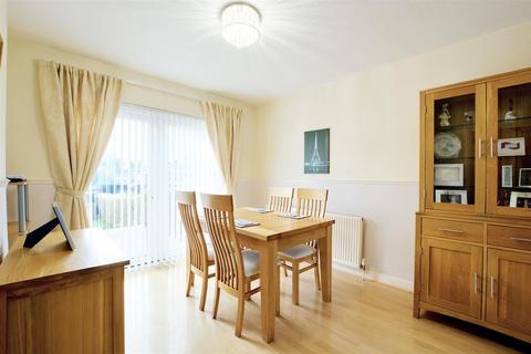 97 Barlock Road, Nottingham, NG6 0FG