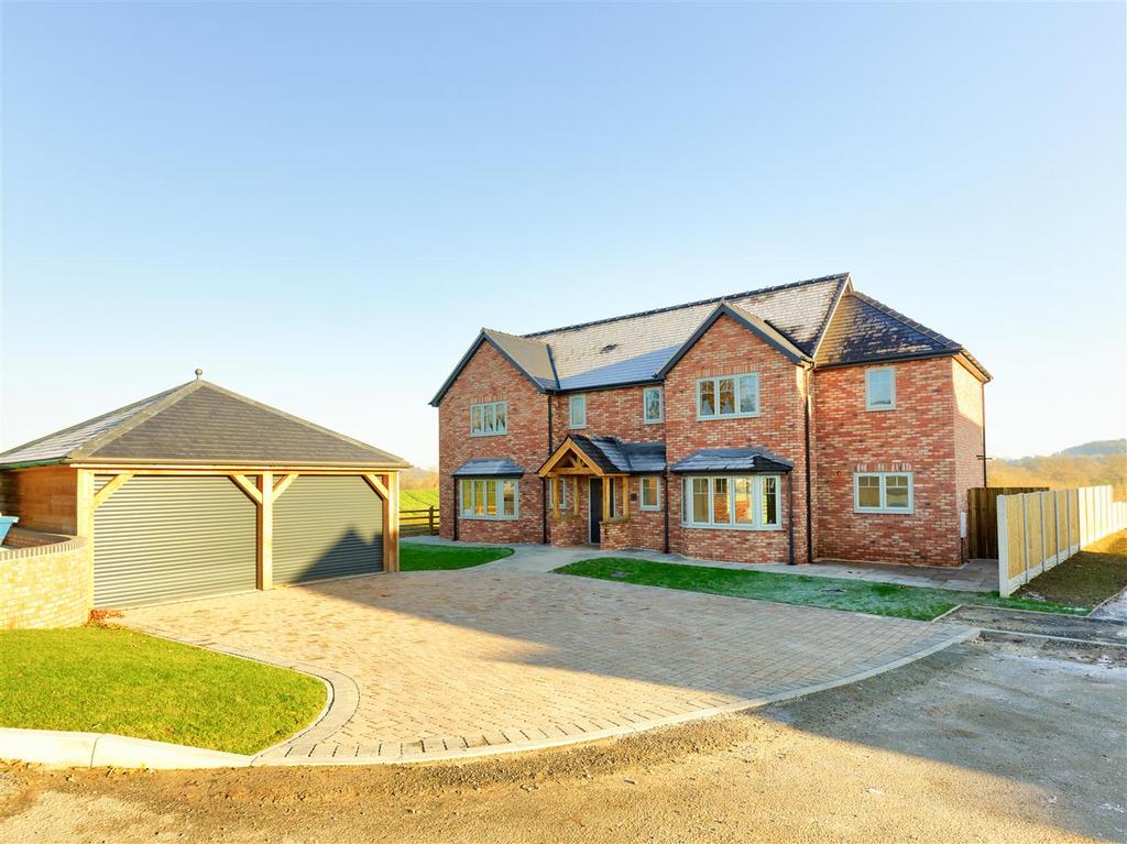Breidden View, Llansantffraid 4 bed country house for sale £800,000