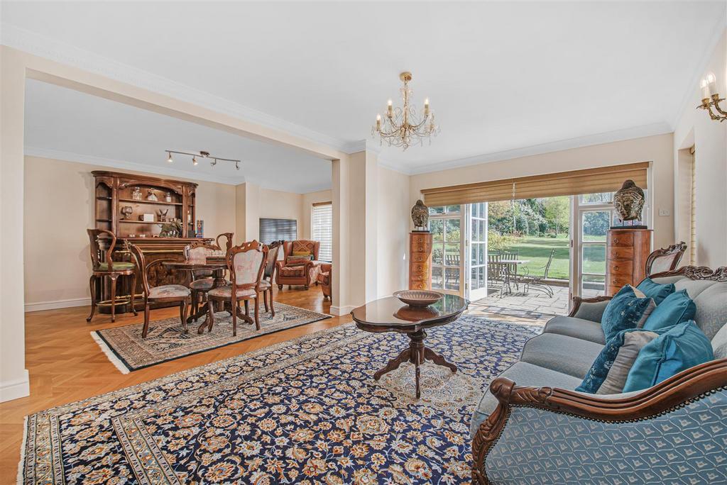 Sunning Avenue, Sunningdale 5 bed detached house £3,000,000