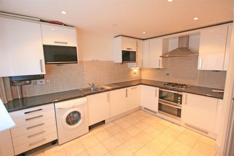 3 bedroom end of terrace house for sale, Autumn Grove, BROMLEY BR1