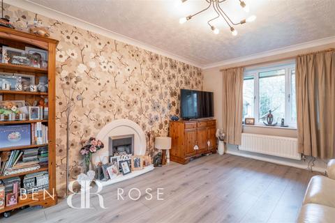 14 Summerfield, Leyland, PR25 3ZG