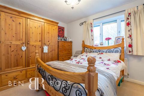 14 Summerfield, Leyland, PR25 3ZG