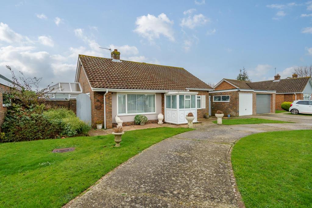 Trinity Way, West Meads, Bognor Regis 2 bed detached bungalow for sale