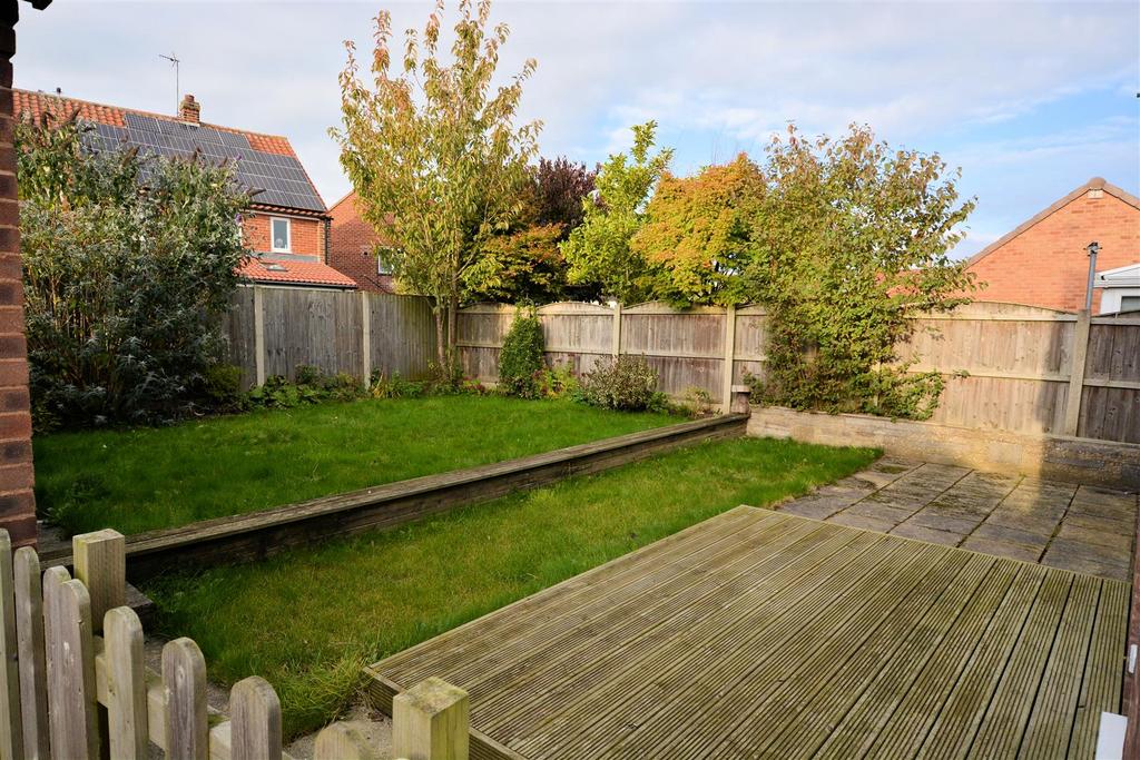 Tate Close Garden.jpg
