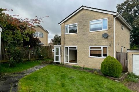 3 bedroom detached house to rent - Castle Gardens, Bath