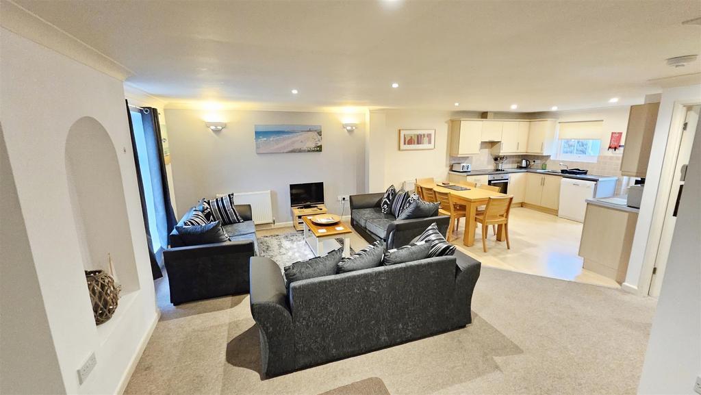 Atlantic Reach, Newquay 4 bed house for sale £129,950