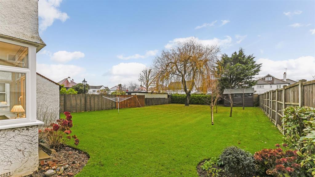 Marshall Avenue, Bognor Regis 5 bed detached house for sale £550,000
